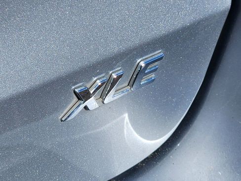 Used 2015 Toyota Sienna XLE image 30