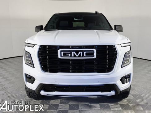 Used 2026 GMC Yukon Denali w/ Sun & Power Step Package image 2