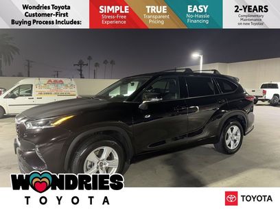 Used 2021 Toyota Highlander LE