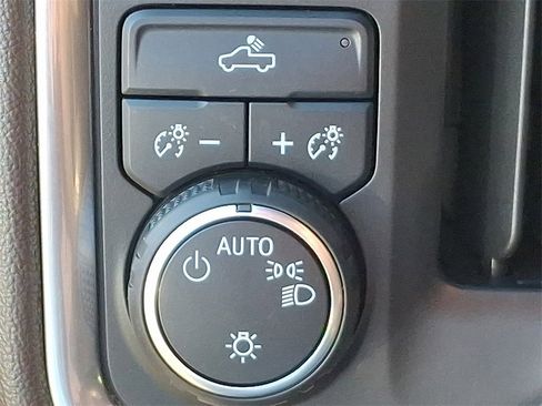 Used 2022 Chevrolet Silverado 3500 LT image 25