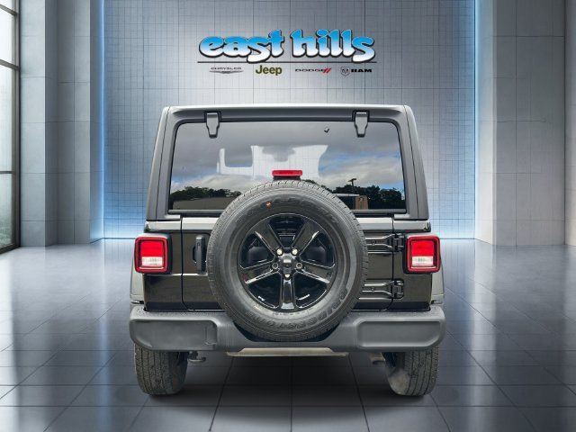 Used 2022 Jeep Wrangler Unlimited Sport AWD/4WD image 4