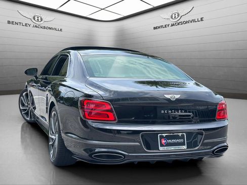 New 2025 Bentley Flying Spur Plug-In Hybrid image 3