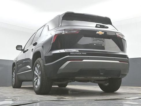 Used 2025 Chevrolet Equinox LT w/ Convenience Package II AWD/4WD image 48