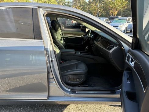 Used 2015 Hyundai Genesis 3.8 w/ Option Group 03 image 31