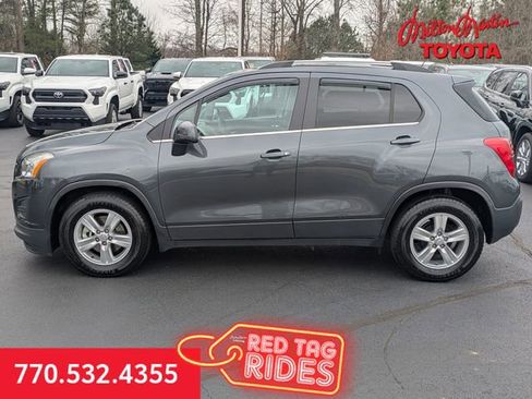 Used 2016 Chevrolet Trax LT w/ LT Sun and Sound Package image 7