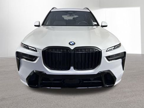 Used 2026 BMW X7 xDrive40i AWD/4WD image 25