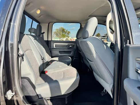 Used 2016 RAM 2500 Big Horn w/ Black Appearance Group image 18