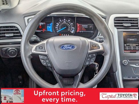 Used 2014 Ford Fusion SE FWD image 14
