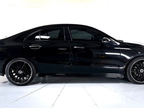 Used 2022 Mercedes-Benz CLA 250 image 3