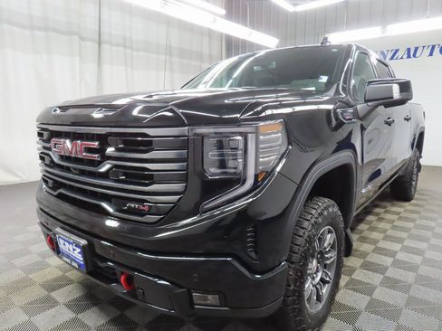 Used 2025 GMC Sierra 1500 AT4 image 6