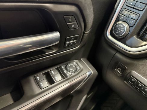 Used 2021 Chevrolet Silverado 2500 LTZ w/ LTZ Plus Package image 19