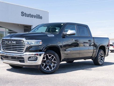 Used 2025 RAM 1500 Laramie image 1