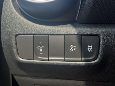 Used 2022 Hyundai Kona SEL AWD/4WD image 24
