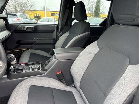 Used 2025 Ford Bronco 4-Door image 11