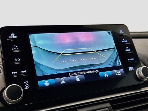 Used 2019 Honda Accord Touring image 23
