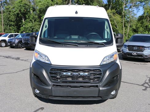 Used 2025 RAM ProMaster 2500 w/ Convenience Group FWD image 8