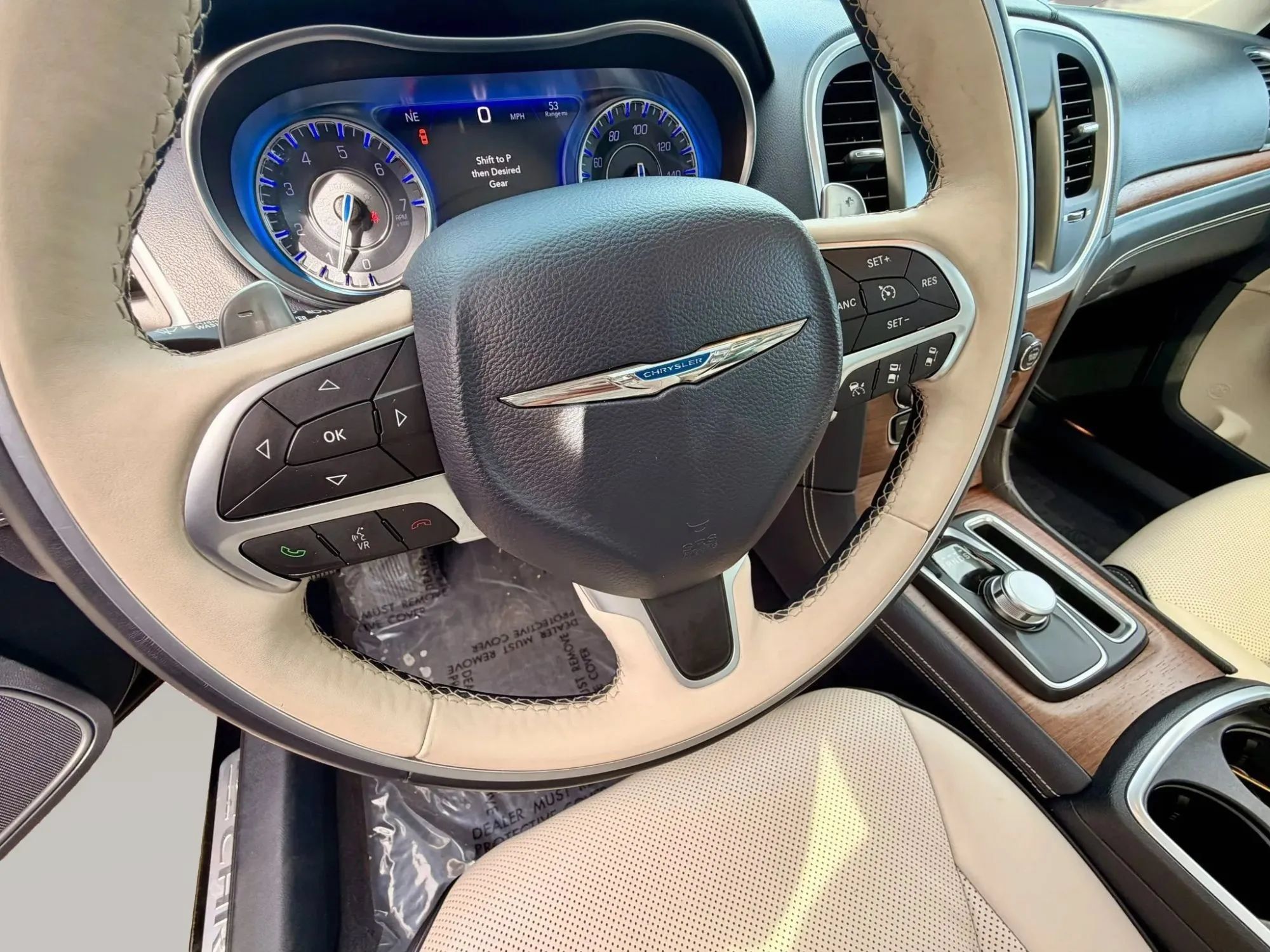 Used 2015 Chrysler 300 C Platinum w/ Harman/Kardon Audio Group AWD/4WD image 13