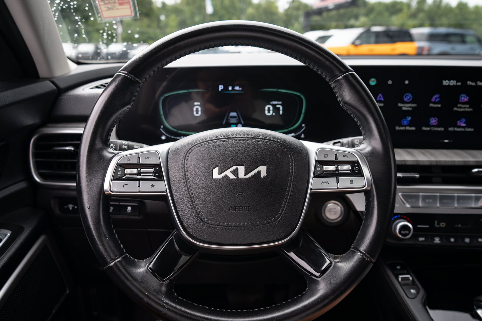 Used 2023 Kia Telluride EX w/ EX Captain's Chair Package FWD image 30