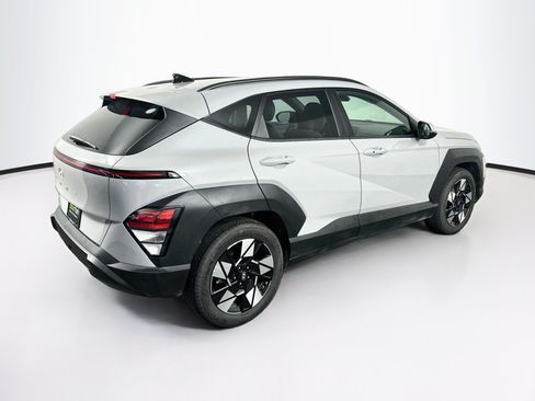 Used 2025 Hyundai Kona SEL FWD image 9