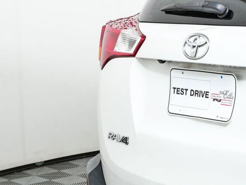 Used 2014 Toyota RAV4 XLE FWD image 33