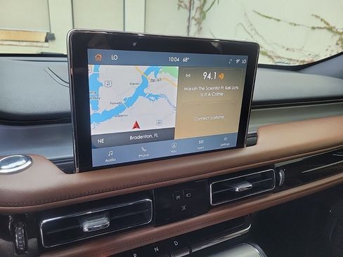 Used 2020 Lincoln Aviator Reserve w/ Equipment Group 201A image 21