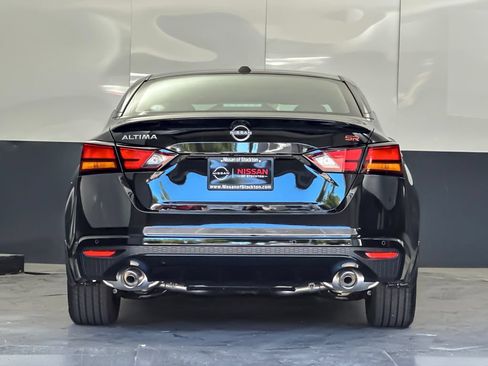 Used 2026 Nissan Altima 2.5 SR w/ SR Premium Package FWD image 4