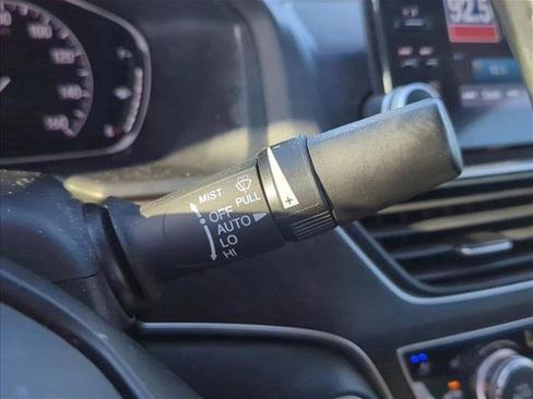 Used 2021 Honda Accord Touring image 14