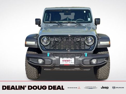 Used 2024 Jeep Wrangler Unlimited image 9