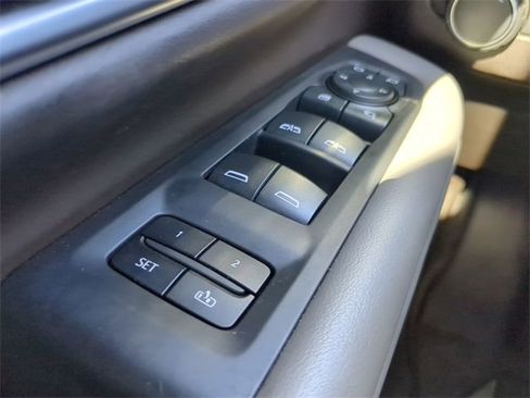 Used 2021 Chevrolet Suburban LT w/ LT Signature Package image 30