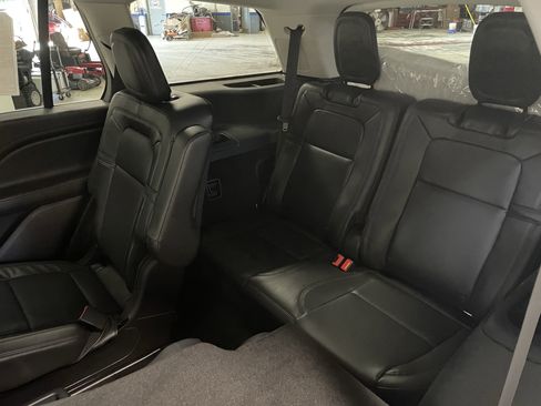 New 2025 Lincoln Aviator Reserve w/ Equipment Group 201A image 23