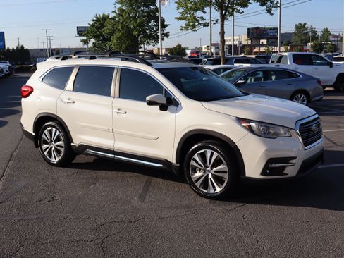 Used 2020 Subaru Ascent Limited w/ Technology Package AWD/4WD image 2