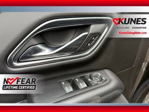 Used 2021 GMC Yukon SLE image 4