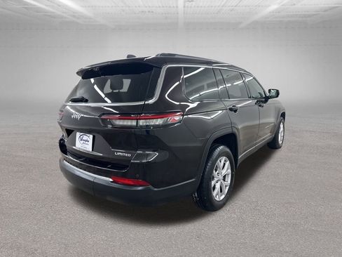 Used 2022 Jeep Grand Cherokee L Limited w/ Luxury Tech Group II image 13