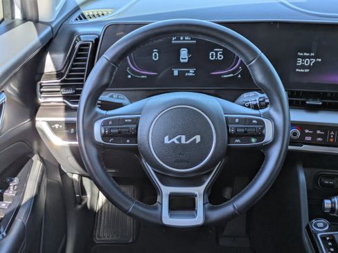 Certified 2024 Kia Sportage EX image 21