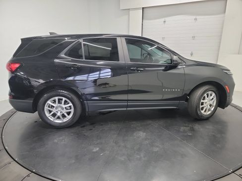 Used 2024 Chevrolet Equinox LS FWD image 11