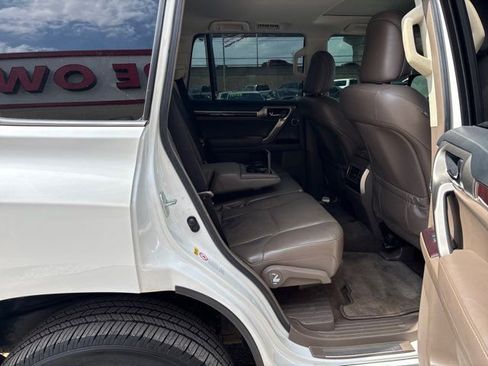 Used 2014 Lexus GX 460 Luxury image 62