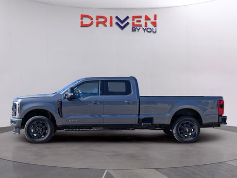 Used 2024 Ford F350 Lariat w/ Lariat Ultimate Package image 2