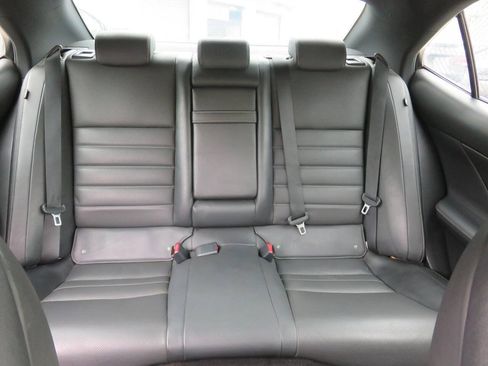 Used 2017 Lexus IS 200t F Sport w/ F Sport Package RWD image 20