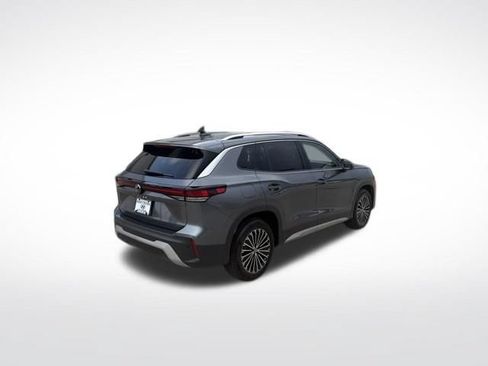 Used 2025 Volkswagen Tiguan S w/ 18" Wheel Package FWD image 3