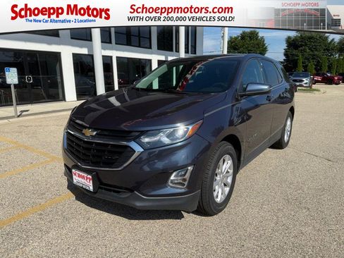 Used 2018 Chevrolet Equinox LT image 1
