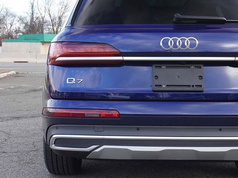 Used 2023 Audi Q7 2.0T Premium w/ Convenience Package image 19