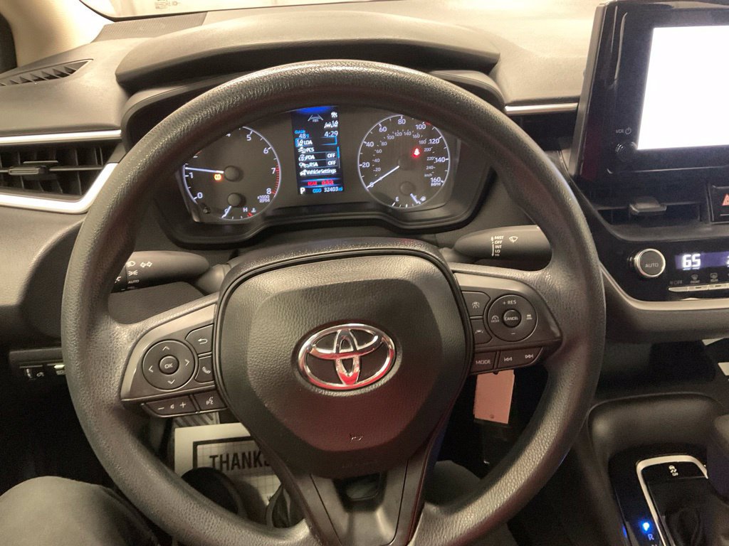 Used 2025 Toyota Corolla LE FWD image 22