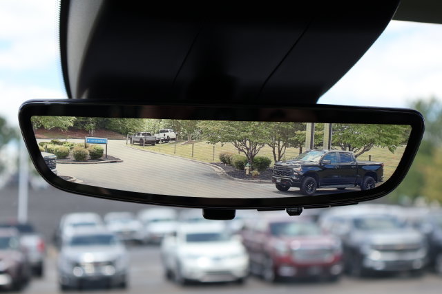 New 2026 GMC Sierra 1500 AT4 w/ AT4 Premium Package AWD/4WD image 16