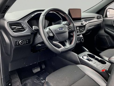 Certified 2025 Ford Escape ST-Line Select AWD/4WD image 14