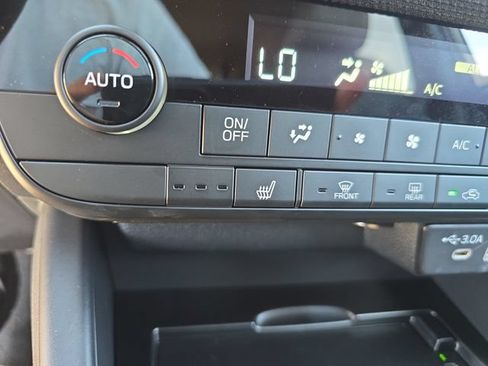Certified 2026 Subaru Outback Limited AWD/4WD image 19