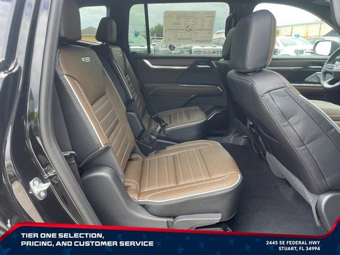 New 2026 GMC Acadia Denali Ultimate FWD image 18
