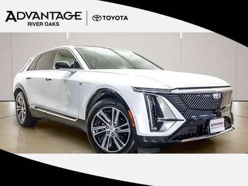 Used 2024 Cadillac Lyriq Luxury AWD/4WD image 1