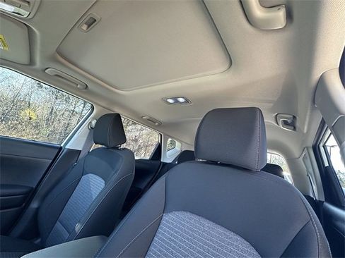 Used 2025 Kia Soul EX image 32