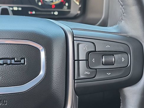 Used 2024 GMC Yukon Denali Ultimate AWD/4WD image 23