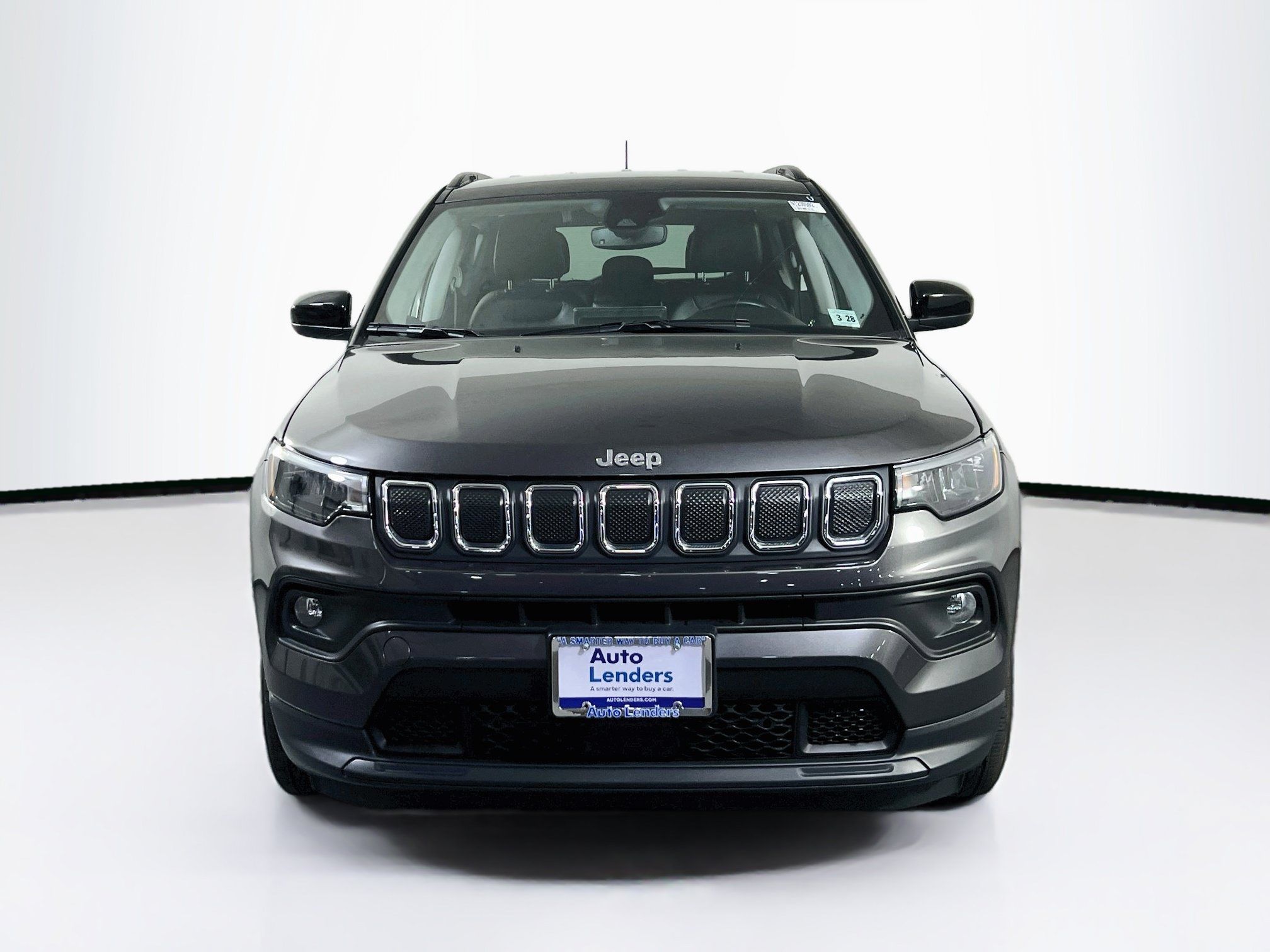 Used 2022 Jeep Compass Latitude w/ Convenience Group AWD/4WD image 2